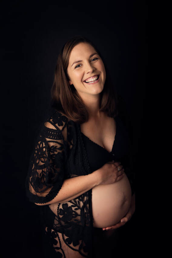 Maternity bump photography before newborn session in Sheffield, South Yorkshire